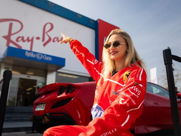 Magnifico in Ray-Ban očala ustvarili nepozaben spektakel v Optiki Clarus